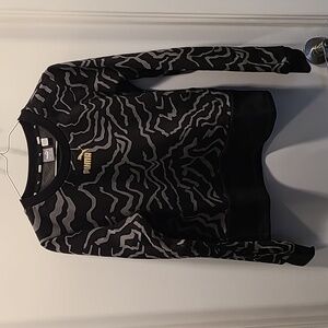 *2/$30 winter sale* EUC s.S Puma cropped sweater